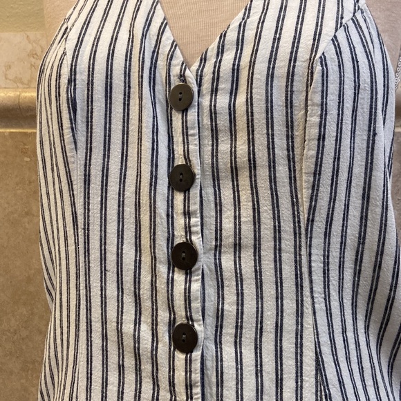 cooperative Parker button-front halter romper size Small - Picture 3 of 6